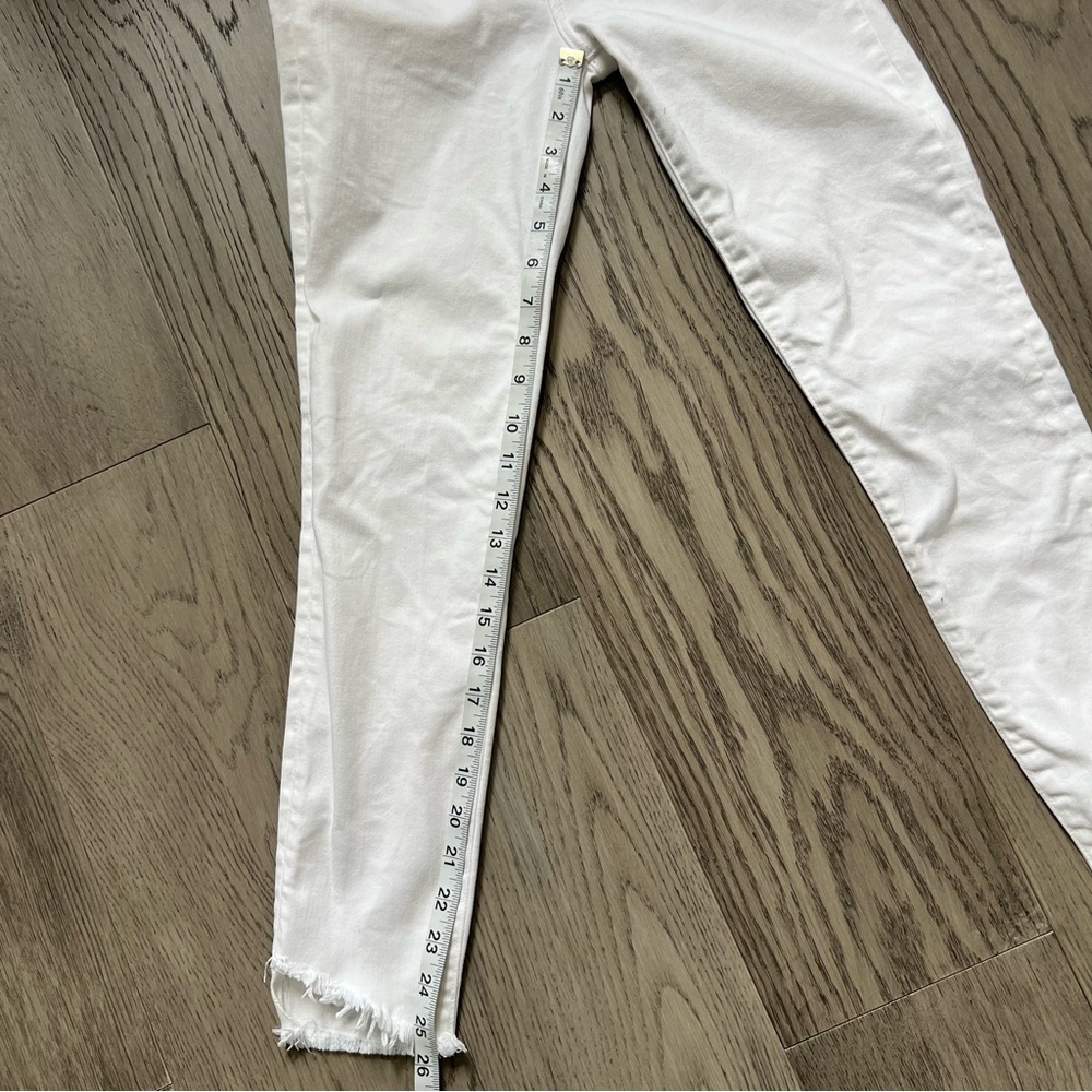 Abercrombie & Fitch Simone High Rise White Ankle Jeans with distressed Hem - Picture 9 of 10